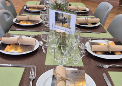 table saint hubert Les amis de Nicolas Association de trompe de chasse messe saint hubert